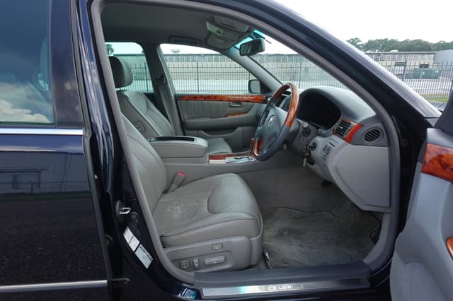 2000 Toyota Celsior JDM car for sale — photo 11 of 18