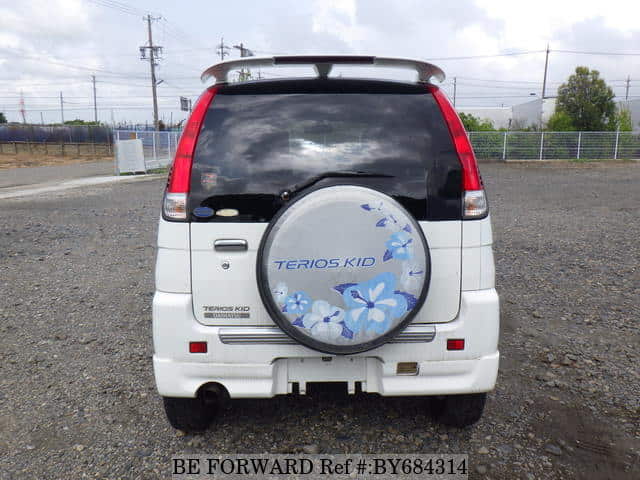2002 Daihatsu Terios JDM car for sale — photo 4 of 25