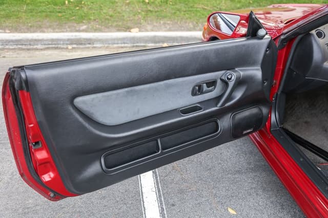1992 Nissan Skyline JDM car for sale — photo 20 of 25
