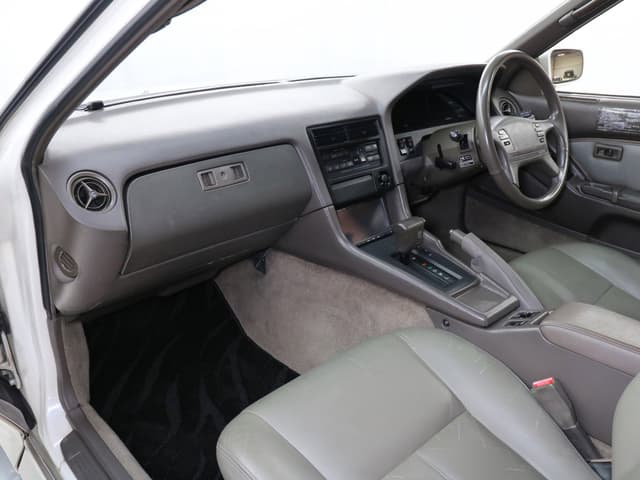 1989 Toyota Soarer JDM car for sale — photo 16 of 25