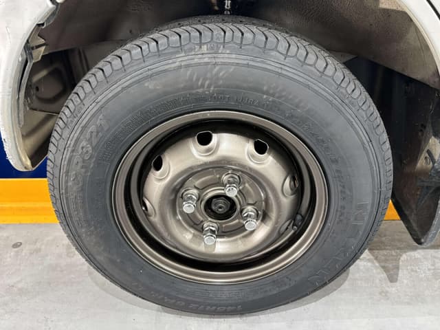 2001 Suzuki Carry JDM car for sale — photo 18 of 25