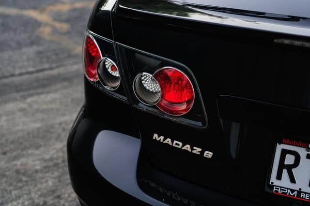 2006 Mazda Atenza JDM car for sale — photo 8 of 19