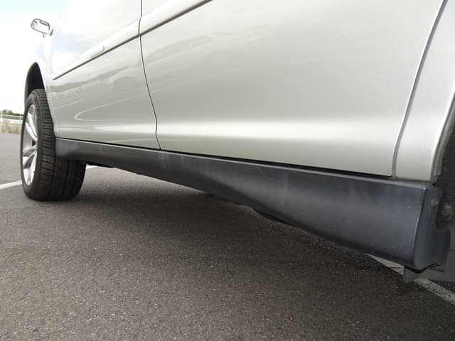2004 Toyota Harrier JDM car for sale — photo 19 of 25