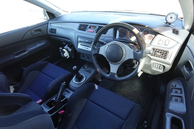 2001 Mitsubishi Lancer Evolution JDM car for sale — photo 12 of 18