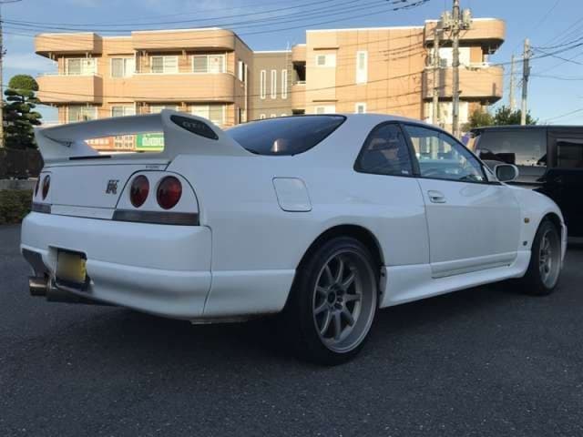 1997 Nissan Skyline JDM car for sale — photo 3 of 5