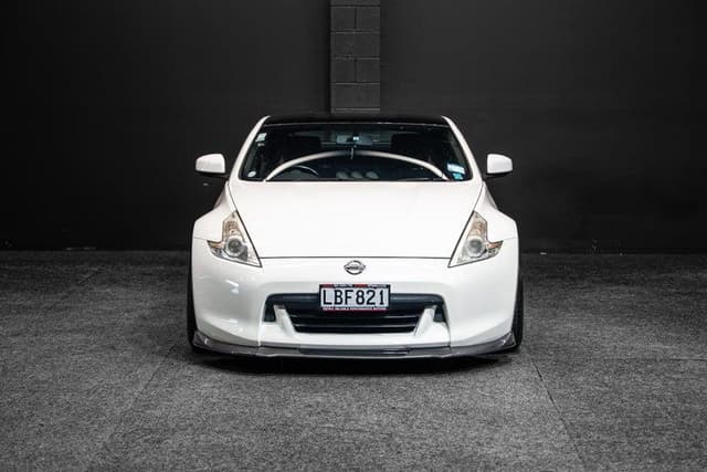 2009 Nissan Fairlady Z JDM car for sale — photo 3 of 13