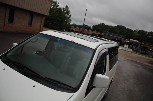 1998 Nissan Caravan JDM car for sale — photo 8 of 25