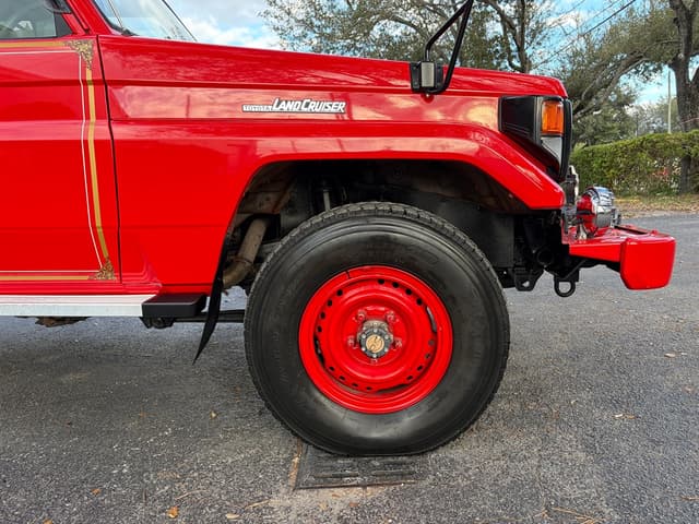 2001 Toyota Land Cruiser JDM car for sale — photo 9 of 18