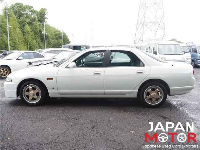 1998 Nissan Skyline JDM car for sale — photo 2 of 10