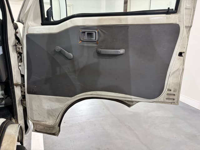 2000 Daihatsu Hijet JDM car for sale — photo 18 of 25