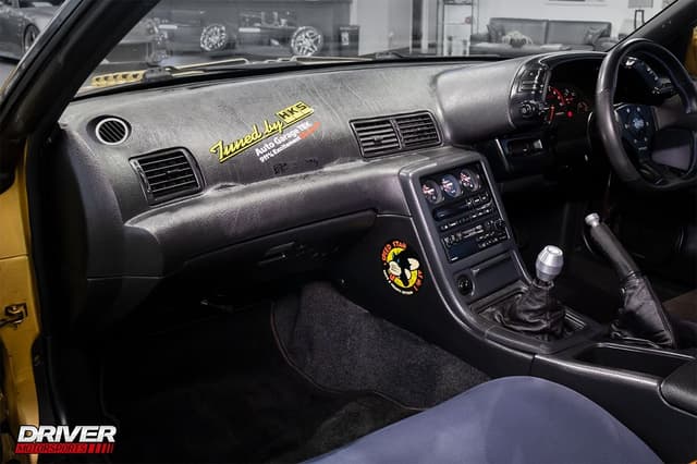 1991 Nissan Skyline JDM car for sale — photo 14 of 25