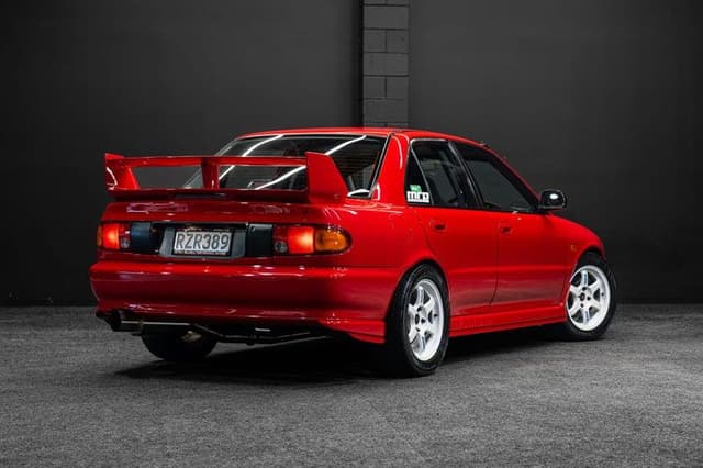 1995 Mitsubishi Lancer Evolution JDM car for sale — photo 15 of 20