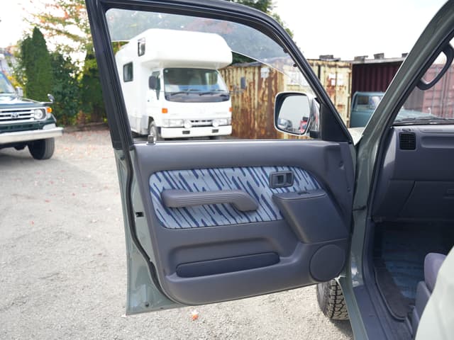 1998 Toyota Land Cruiser Prado JDM car for sale — photo 11 of 23