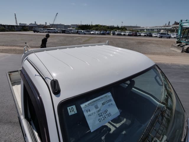 2001 Daihatsu Hijet JDM car for sale — photo 13 of 25