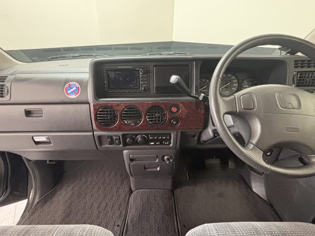 2000 Honda Stepwagon JDM car for sale — photo 20 of 25