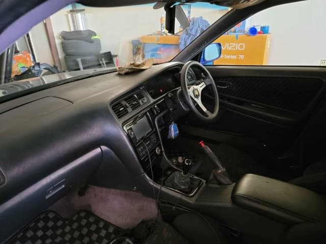 1996 Toyota Chaser JDM car for sale — photo 3 of 11