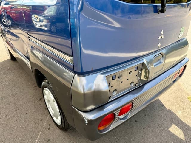 1999 Mitsubishi Town Box JDM car for sale — photo 13 of 25