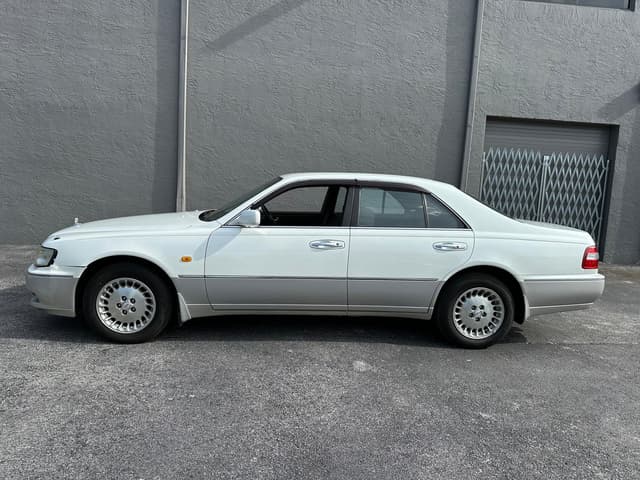 1996 Nissan Cima JDM car for sale — photo 17 of 19
