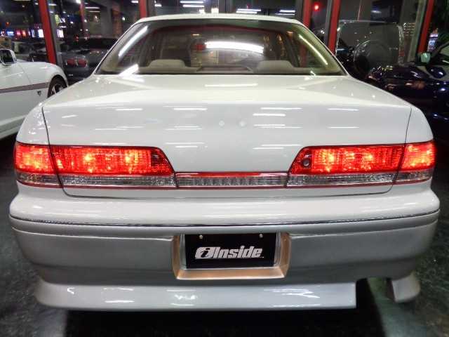1998 Toyota Mark II JDM car for sale — photo 11 of 20