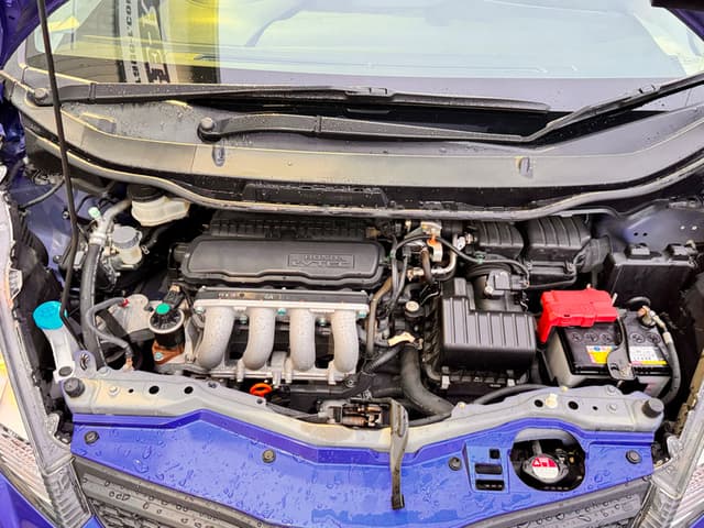 2011 Honda Fit JDM car for sale — photo 4 of 25