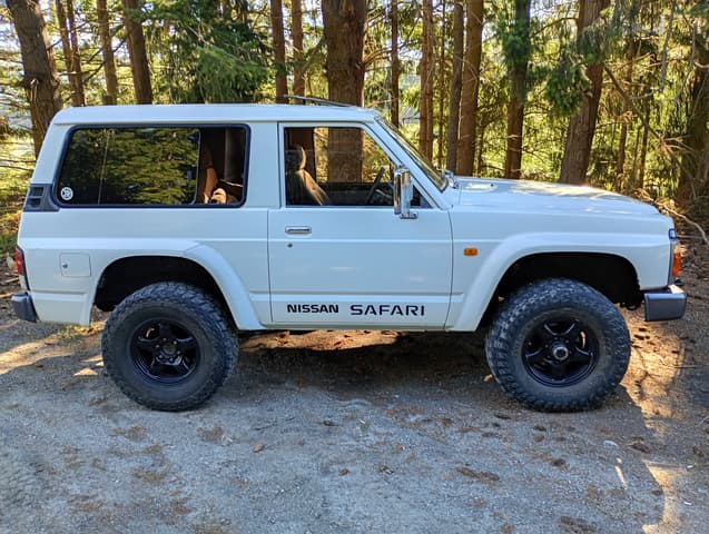 1988 Nissan Safari JDM car for sale — photo 23 of 25
