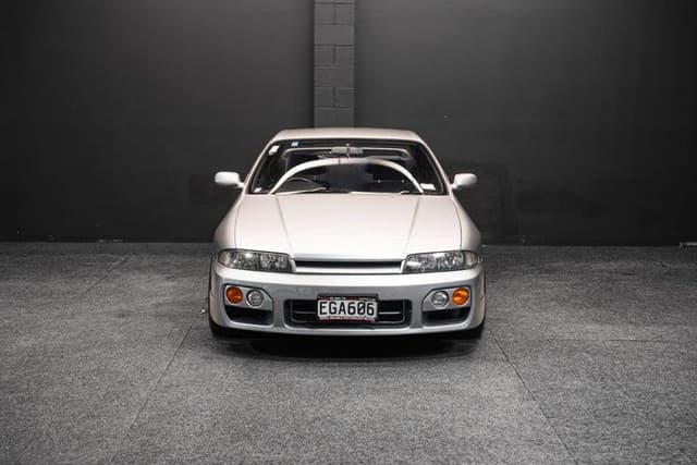 1996 Nissan Skyline JDM car for sale — photo 4 of 17