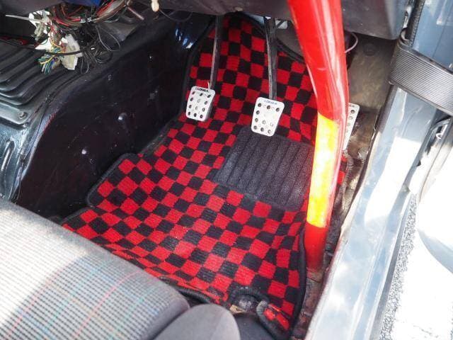 1996 Suzuki Jimny JDM car for sale — photo 13 of 20