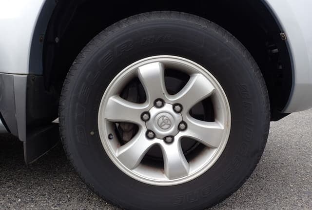 2007 Toyota Land Cruiser Prado JDM car for sale — photo 12 of 25