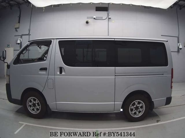 2006 Toyota HiAce JDM car for sale — photo 5 of 8
