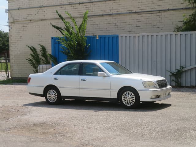 2000 Toyota Crown JDM car for sale — photo 10 of 25
