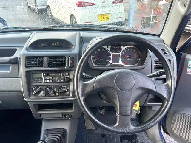 1998 Mitsubishi Pajero Mini JDM car for sale — photo 18 of 20