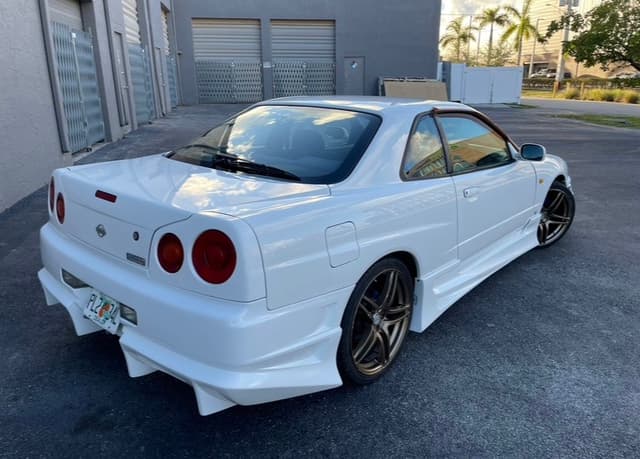 1998 Nissan Skyline JDM car for sale — photo 10 of 25