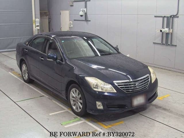 2008 Toyota Crown JDM car for sale — photo 6 of 8