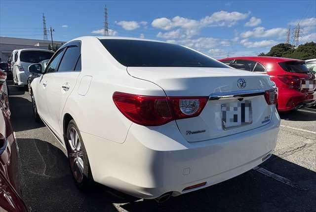 2009 Toyota Mark X JDM car for sale — photo 2 of 21