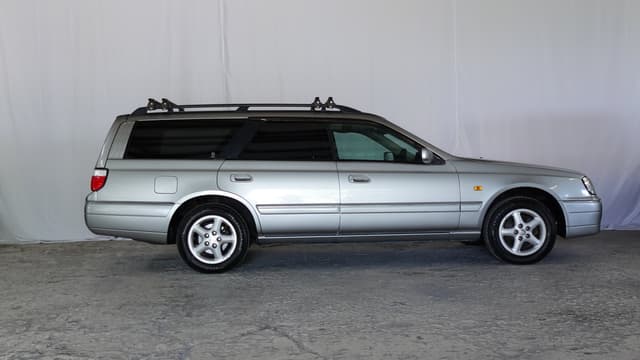1999 Nissan Stagea JDM car for sale — photo 5 of 17