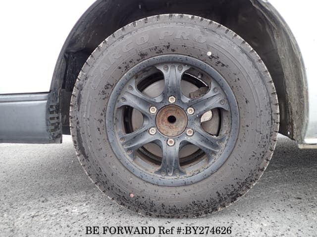 2005 Toyota HiAce JDM car for sale — photo 9 of 25