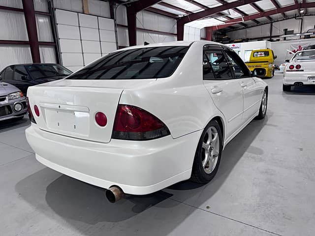1999 Toyota Altezza JDM car for sale — photo 6 of 25