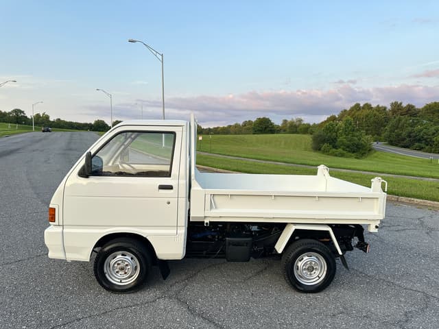 1991 Daihatsu Hijet JDM car for sale — photo 3 of 17