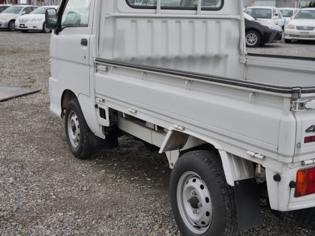 2000 Daihatsu Hijet JDM car for sale — photo 8 of 25