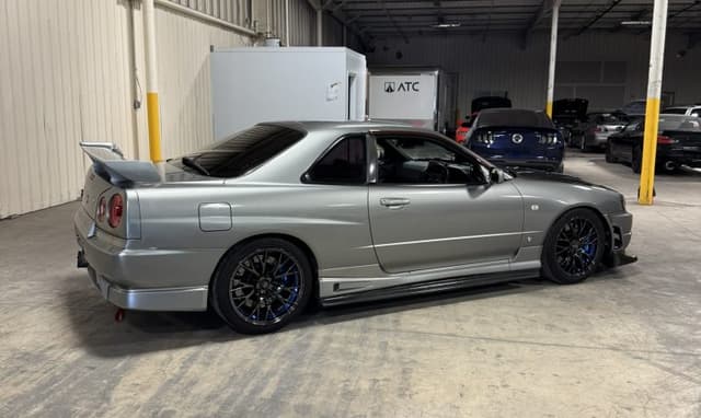 2000 Nissan Skyline JDM car for sale — photo 7 of 25