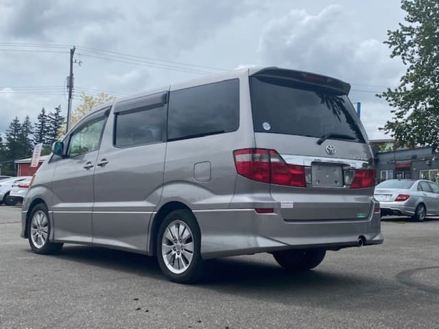2002 Toyota Alphard JDM car for sale — photo 4 of 18