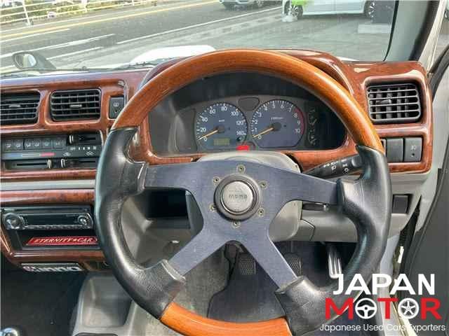 1998 Suzuki Jimny JDM car for sale — photo 8 of 13