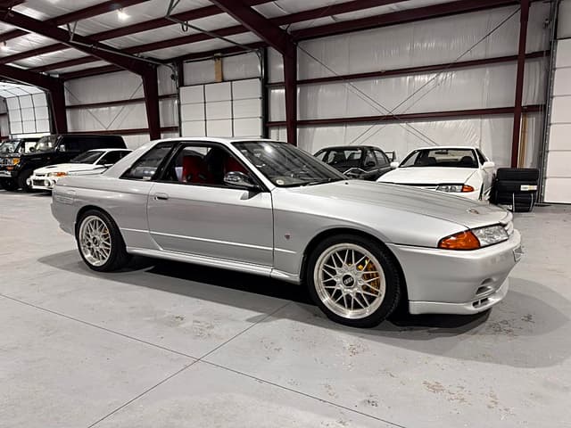 1994 Nissan Skyline JDM car for sale — photo 8 of 25