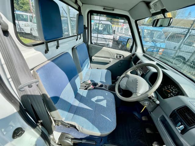 1999 Mitsubishi Minicab JDM car for sale — photo 21 of 25