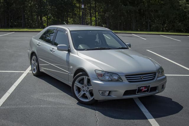 1999 Toyota Altezza JDM car for sale — photo 2 of 23