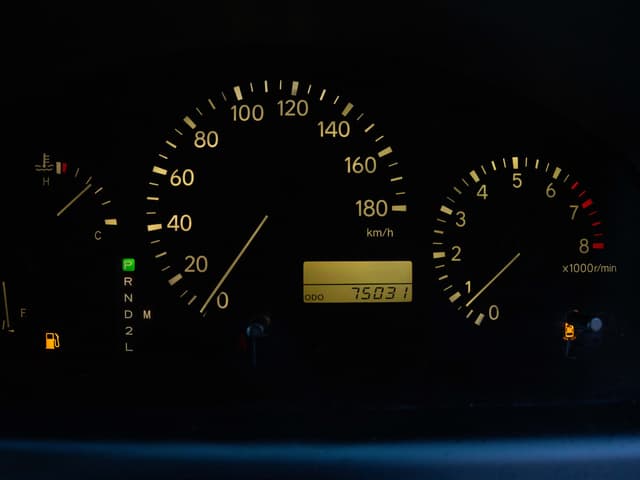 2000 Toyota Harrier JDM car for sale — photo 16 of 16