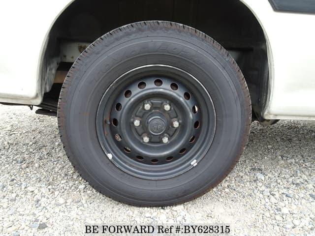 2003 Toyota HiAce JDM car for sale — photo 11 of 25