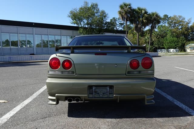 1998 Nissan Skyline JDM car for sale — photo 9 of 19