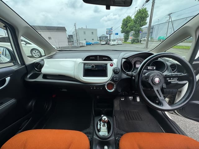 2011 Honda Fit JDM car for sale — photo 5 of 25