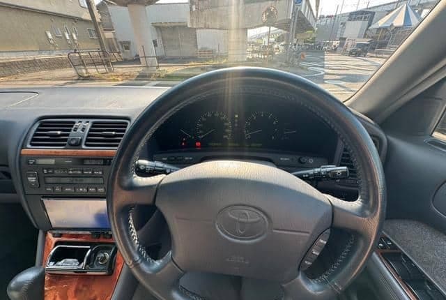 1999 Toyota Celsior JDM car for sale — photo 19 of 20
